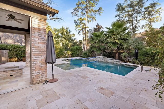 6 S Buck Ridge, The Woodlands, TX 77381