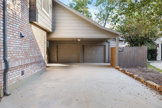 6 S Buck Ridge, The Woodlands, TX 77381