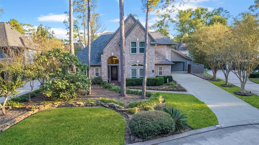 6 S Buck Ridge, The Woodlands, TX 77381