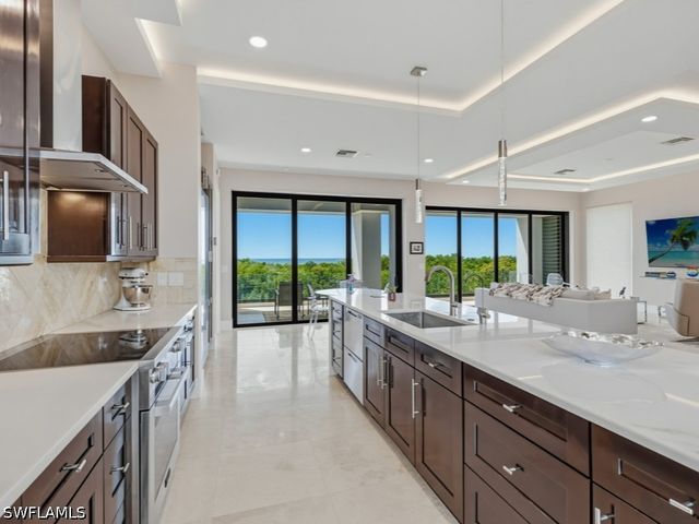 706 Waterside DR, Marco Island, FL 34145
