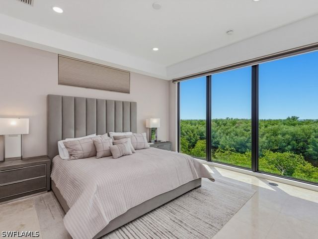 706 Waterside DR, Marco Island, FL 34145