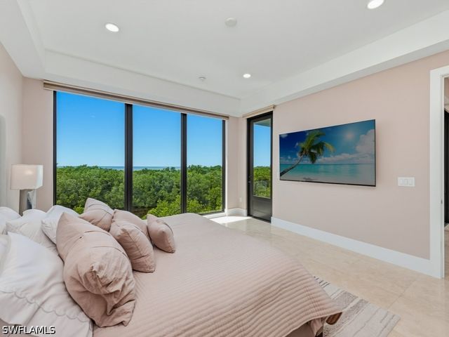 706 Waterside DR, Marco Island, FL 34145