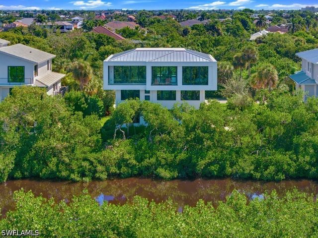 706 Waterside DR, Marco Island, FL 34145