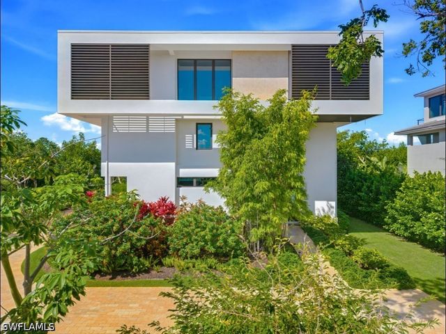 706 Waterside DR, Marco Island, FL 34145
