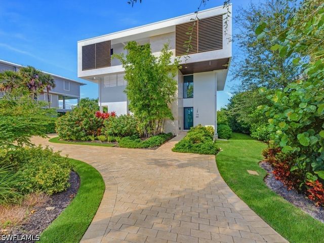706 Waterside DR, Marco Island, FL 34145