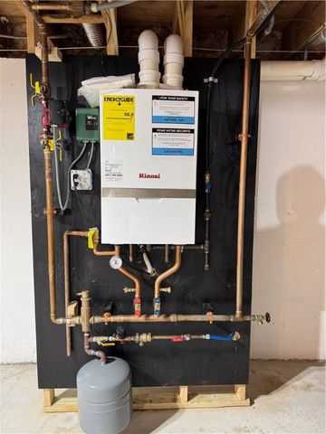 2212 Phenix Avenue, Cranston, RI 02921