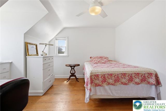 2215 East Pennsylvania Street, Allentown City, PA 18109