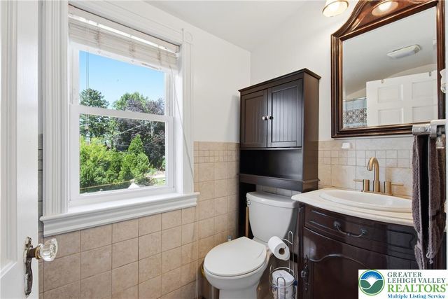 2215 East Pennsylvania Street, Allentown City, PA 18109