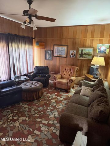 8646 Highway 84, Ferriday, LA 71334