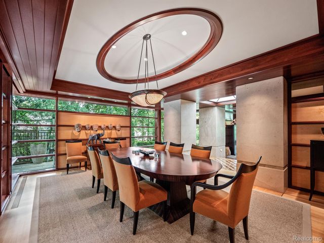 834 SOUTHFIELD Road, Birmingham, MI 48009