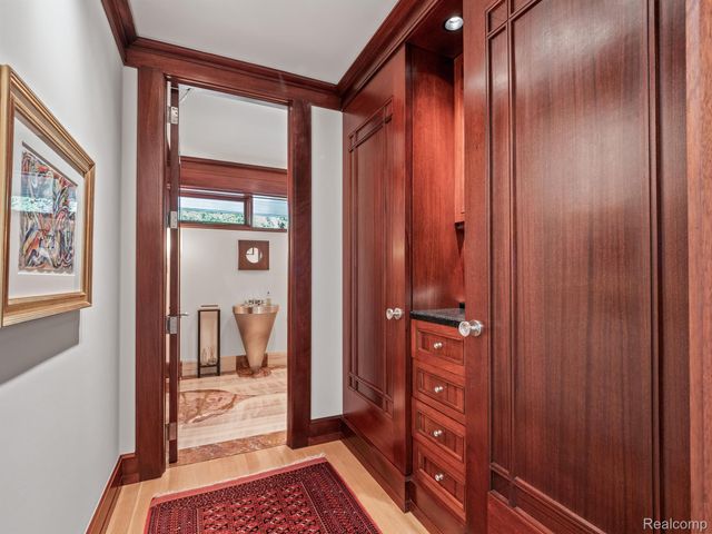 834 SOUTHFIELD Road, Birmingham, MI 48009