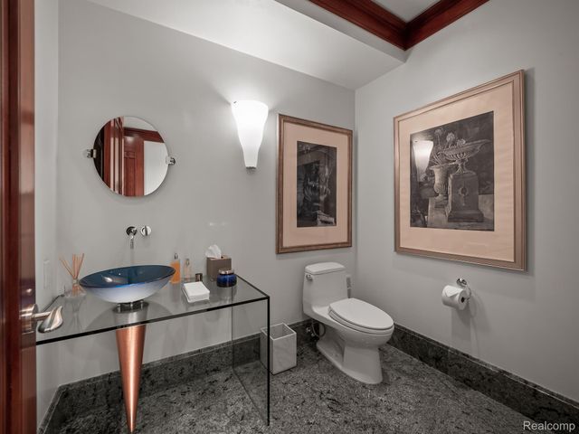 834 SOUTHFIELD Road, Birmingham, MI 48009