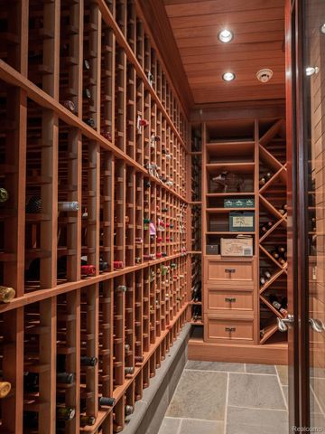 834 SOUTHFIELD Road, Birmingham, MI 48009