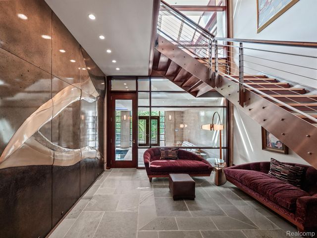 834 SOUTHFIELD Road, Birmingham, MI 48009