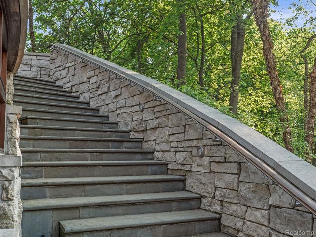 834 SOUTHFIELD Road, Birmingham, MI 48009