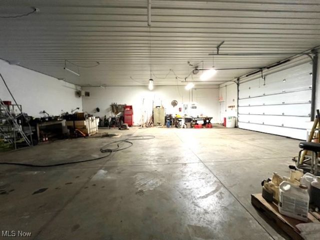 2065 Warren Avenue, Akron, OH 44320