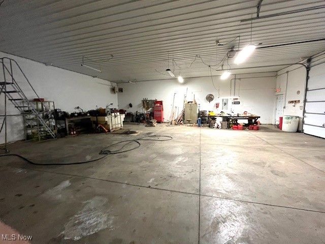 2065 Warren Avenue, Akron, OH 44320