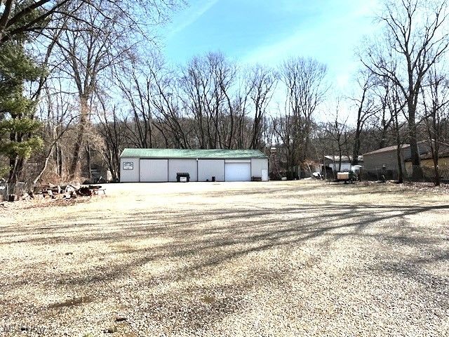 2065 Warren Avenue, Akron, OH 44320