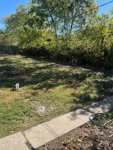 4113 Mccart Avenue, Fort Worth, TX 76115