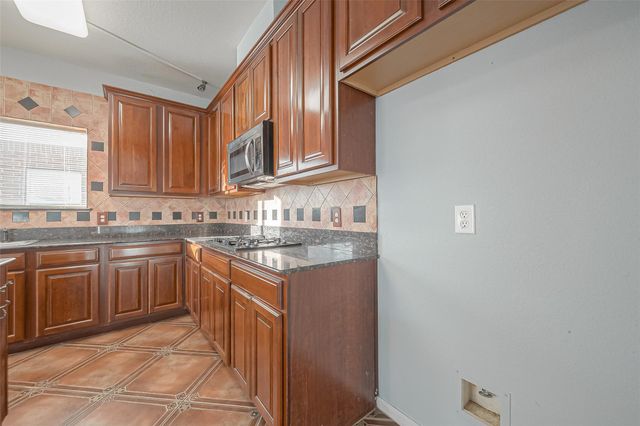 9407 Demsey Mill Drive, Sugar Land, TX 77498