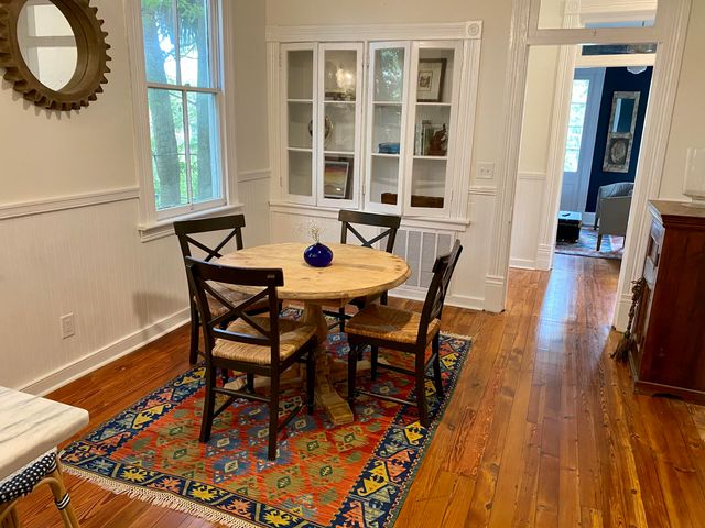 144 Queen Street Apt A, Charleston, SC 29401