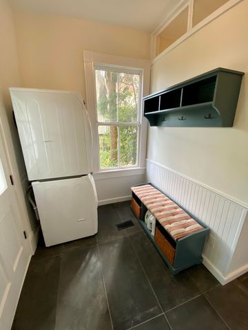 144 Queen Street Apt A, Charleston, SC 29401