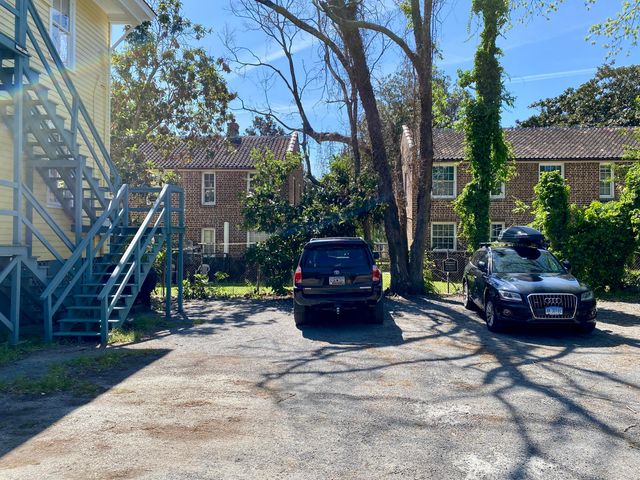 144 Queen Street Apt A, Charleston, SC 29401