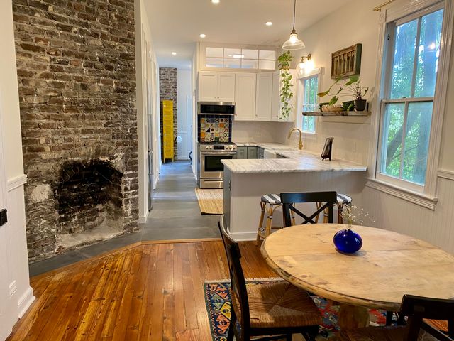 144 Queen Street Apt A, Charleston, SC 29401