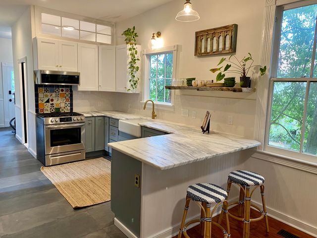 144 Queen Street Apt A, Charleston, SC 29401
