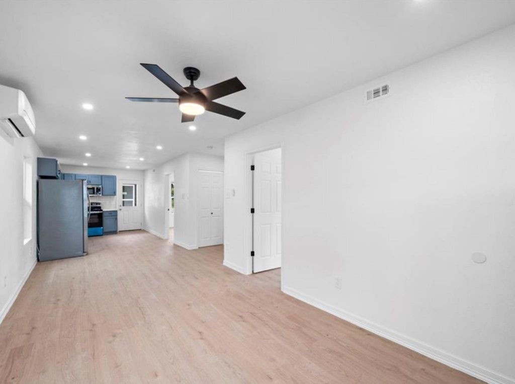 2312 Lucinda Street, Houston, TX 77004