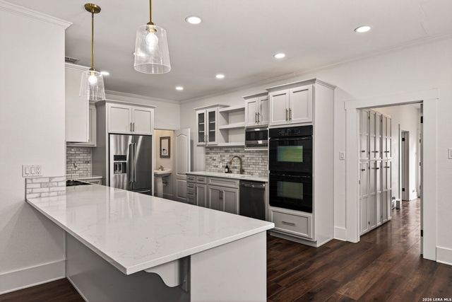 230 NORMANDY AVE, San Antonio, TX 78209