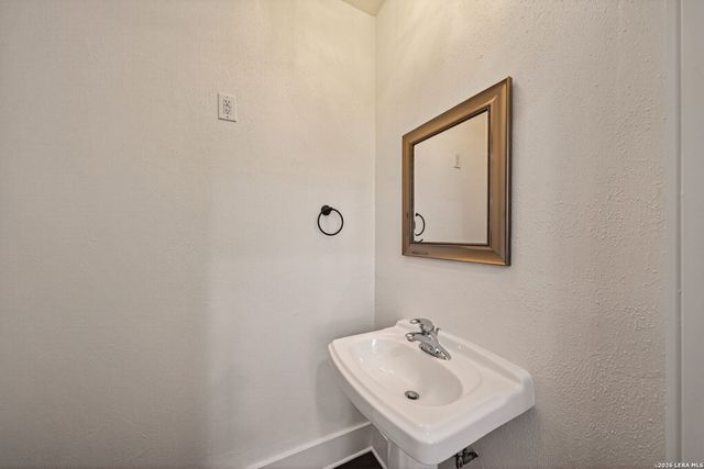 230 NORMANDY AVE, San Antonio, TX 78209