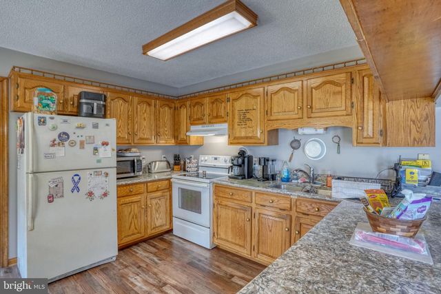 1729 TURKEY POINT RD, Felton, DE 19943