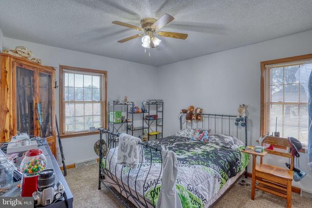1729 TURKEY POINT RD, Felton, DE 19943