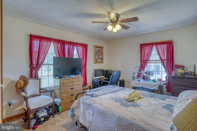 1729 TURKEY POINT RD, Felton, DE 19943