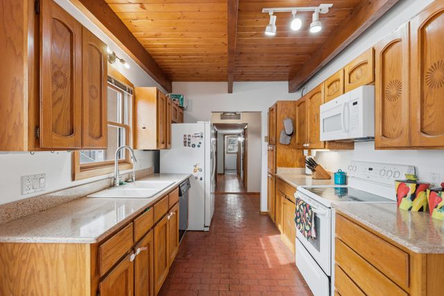 1181 Mesa Loop NW, Los Lunas, NM 87031