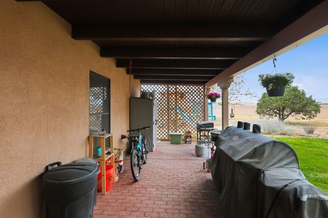 1181 Mesa Loop NW, Los Lunas, NM 87031