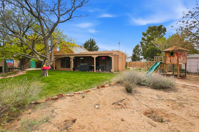 1181 Mesa Loop NW, Los Lunas, NM 87031
