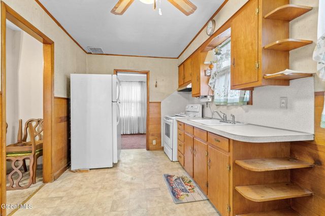 2606 Turner Avenue, Schenectady, NY 12306