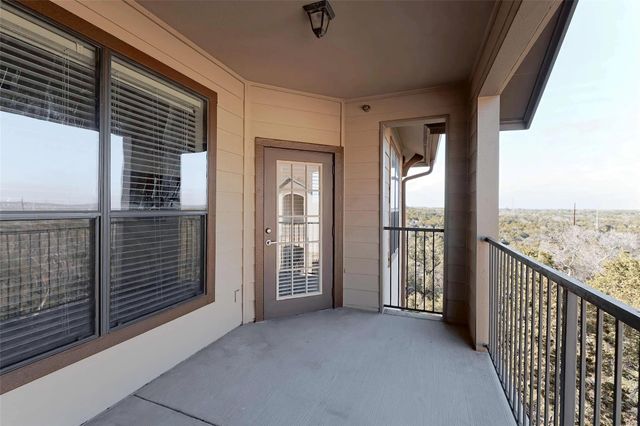 9900 Mcneil Drive 04202, Austin, TX 78750