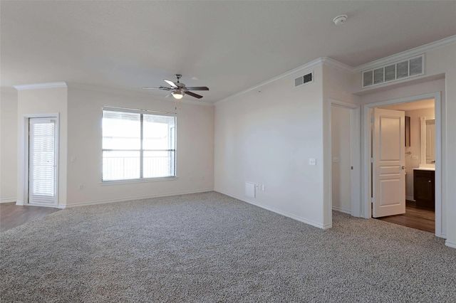 9900 Mcneil Drive 04202, Austin, TX 78750