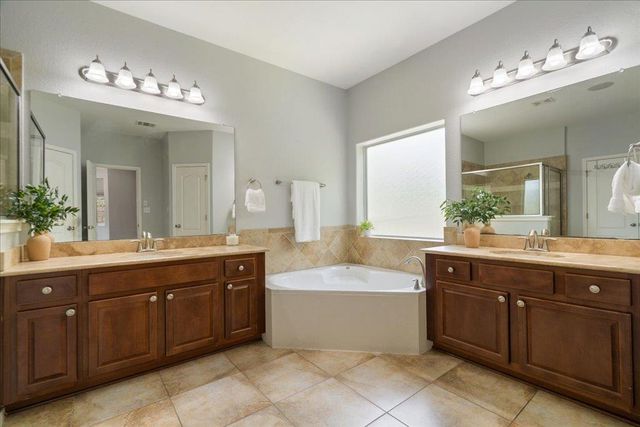 15 Stone Terrace DR, Austin, TX 78734
