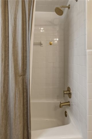 50 Briarwood Road, Cranston, RI 02920