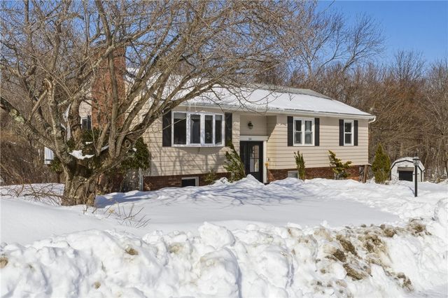 50 Briarwood Road, Cranston, RI 02920