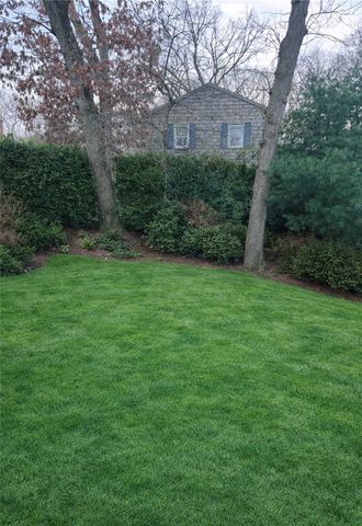 50 Briarwood Road, Cranston, RI 02920