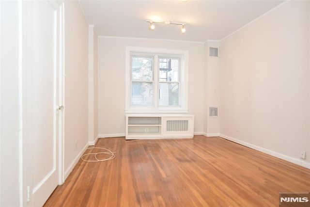 275 Engle Street H 1, Englewood, NJ 07631