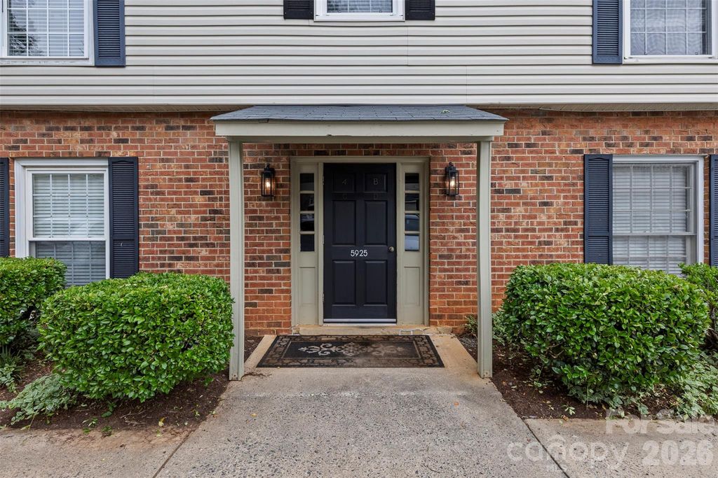 5925 Quail Hollow Road B, Charlotte, NC 28210
