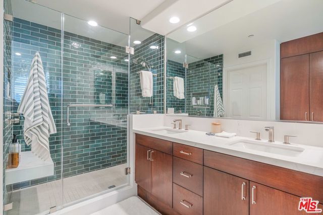 5935 Playa Vista Drive 407, Los Angeles, CA 90094