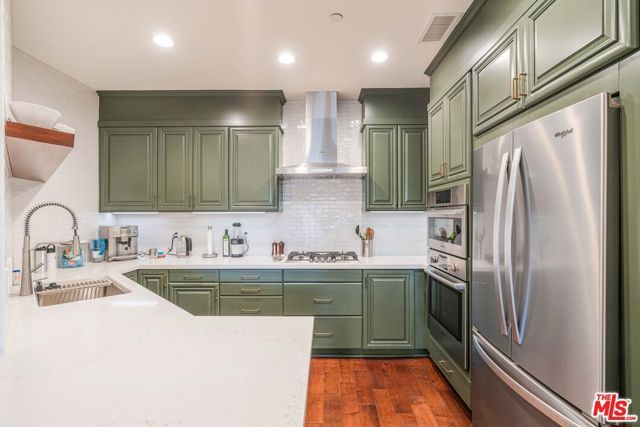 5935 Playa Vista Drive 407, Los Angeles, CA 90094