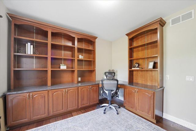 3900 St Andrews Court, Mason, OH 45040